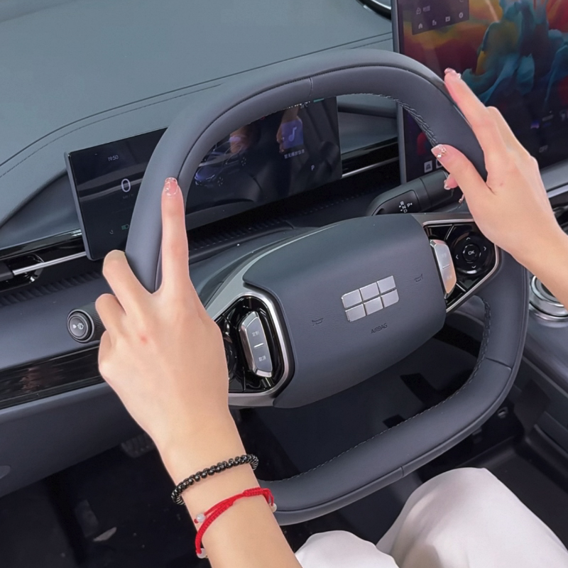 غطاء عجلة القيادة الجلدي لسيار - مراجعة Car Steering Wheel Cover Anti Slip Breathable وسعره